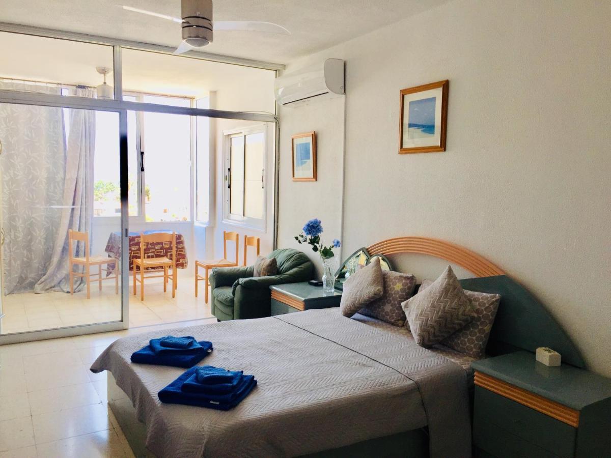 Sunset Seaview Studio Apartment Paphos ภายนอก รูปภาพ
