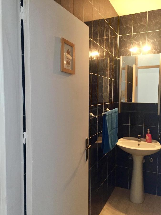 Sunset Seaview Studio Apartment Paphos ภายนอก รูปภาพ